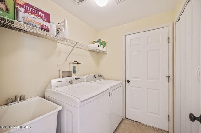 389 Fordham Place, Freehold, NJ 07728