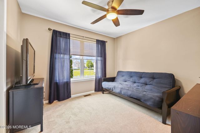 389 Fordham Place, Freehold, NJ 07728