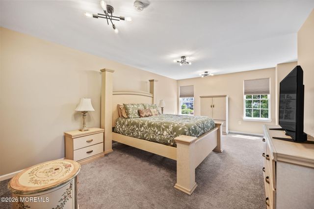 389 Fordham Place, Freehold, NJ 07728