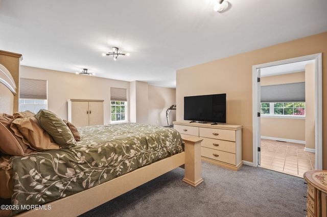 389 Fordham Place, Freehold, NJ 07728