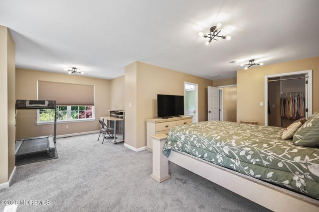 389 Fordham Place, Freehold, NJ 07728
