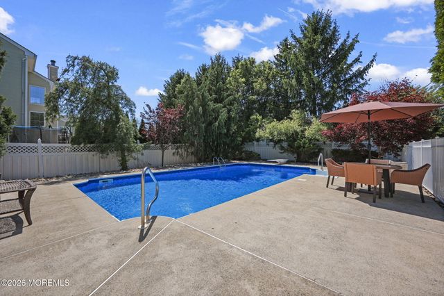 389 Fordham Place, Freehold, NJ 07728