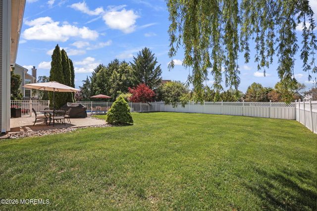 389 Fordham Place, Freehold, NJ 07728