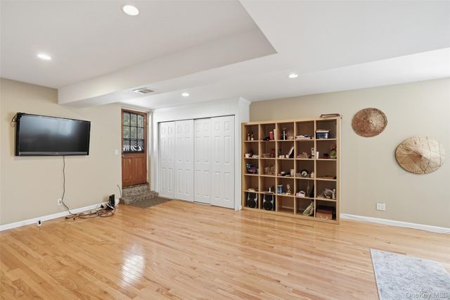 816 N Broadway, Yonkers, NY 10701