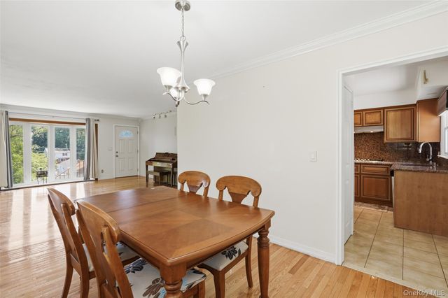 816 N Broadway, Yonkers, NY 10701
