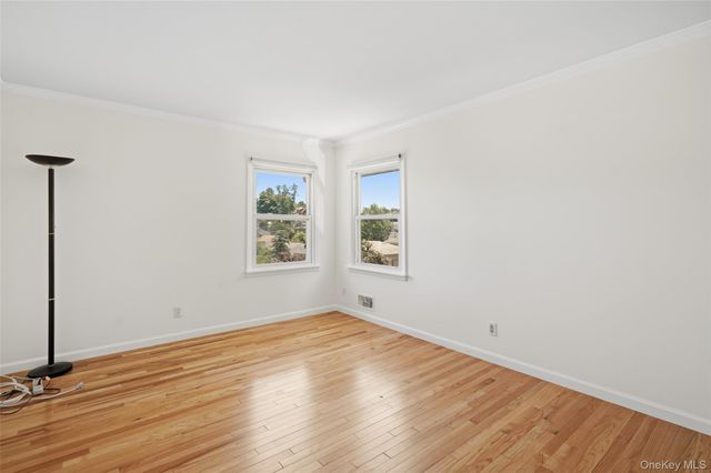 816 N Broadway, Yonkers, NY 10701