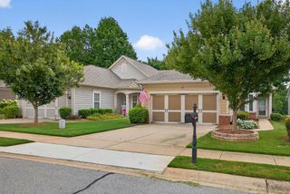 6275 Brookside Lane, Hoschton, GA 30548