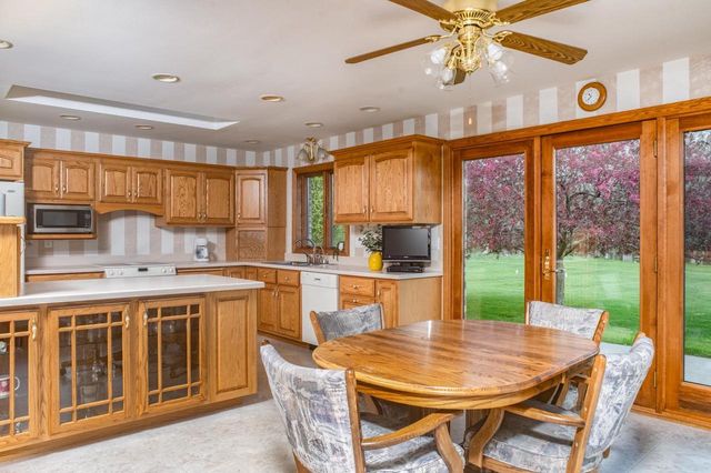 N1180 COUNTY ROAD EE, Redgranite, WI 54970