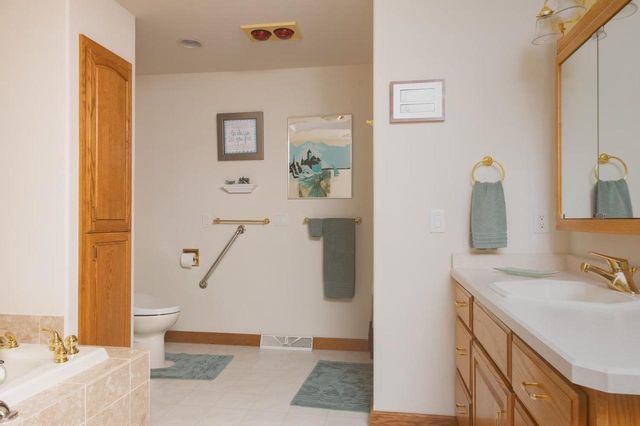 N1180 COUNTY ROAD EE, Redgranite, WI 54970