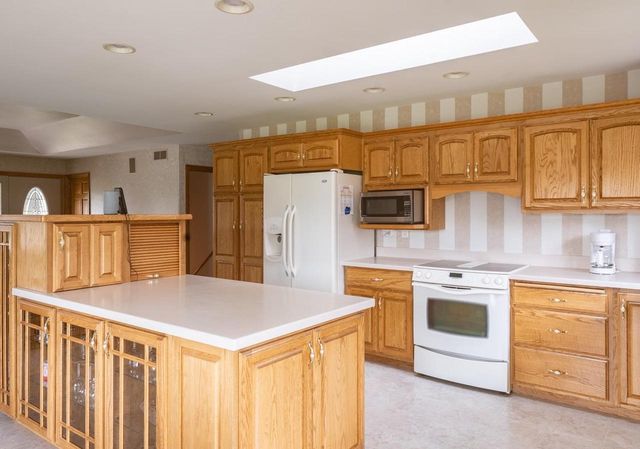 N1180 COUNTY ROAD EE, Redgranite, WI 54970