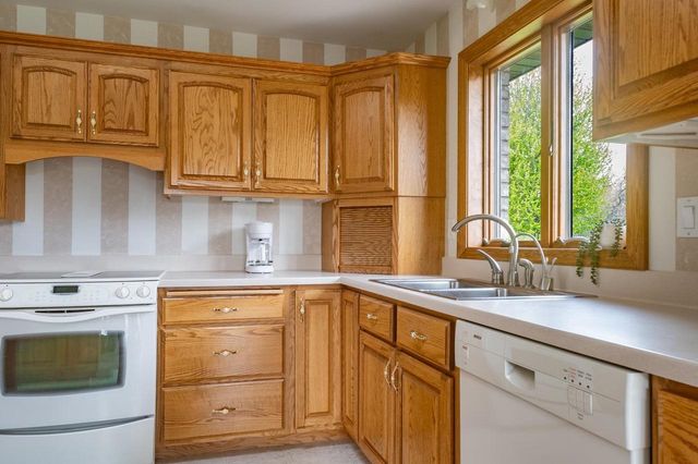 N1180 COUNTY ROAD EE, Redgranite, WI 54970