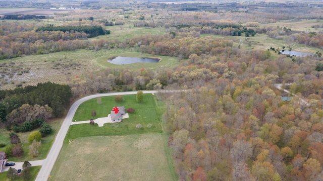 N1180 COUNTY ROAD EE, Redgranite, WI 54970