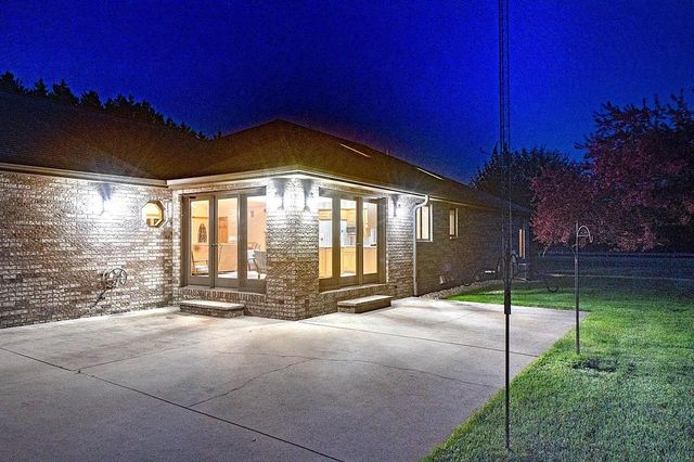 N1180 COUNTY ROAD EE, Redgranite, WI 54970