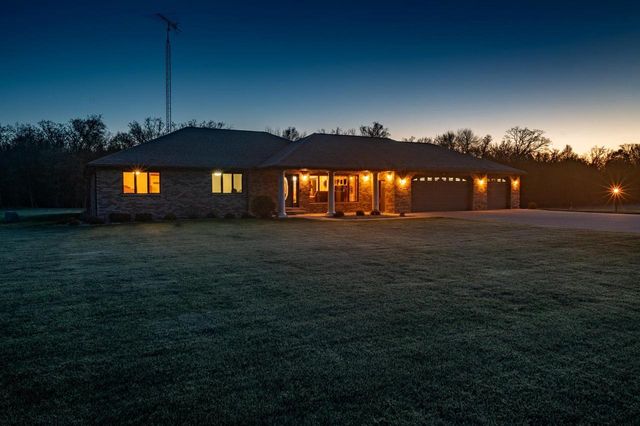 N1180 COUNTY ROAD EE, Redgranite, WI 54970