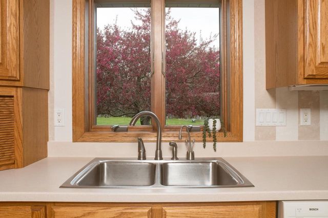 N1180 COUNTY ROAD EE, Redgranite, WI 54970
