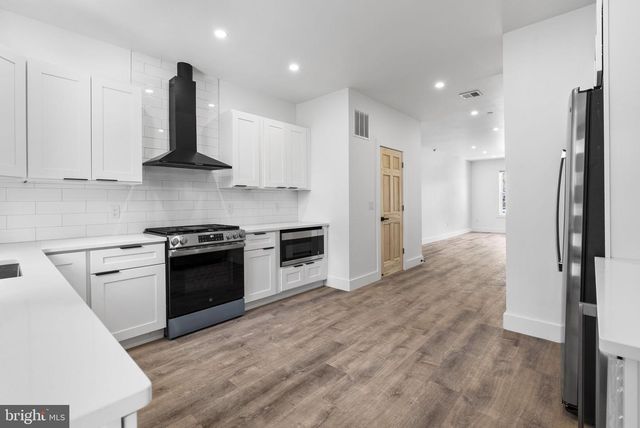 458 W EARLHAM TER, Philadelphia, PA 19144