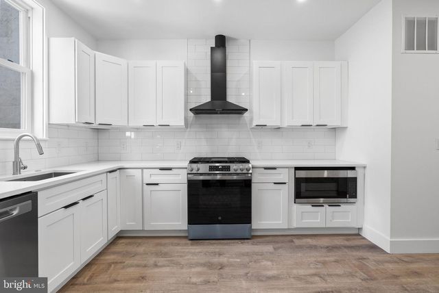 458 W EARLHAM TER, Philadelphia, PA 19144