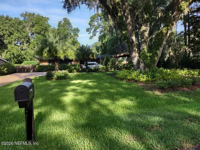 2640 HOLLY POINT Road E, Orange Park, FL 32073
