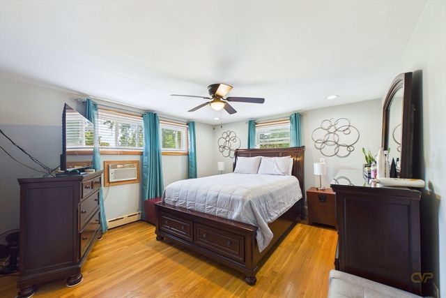 70 Fairmount St, New Bedford, MA 02740