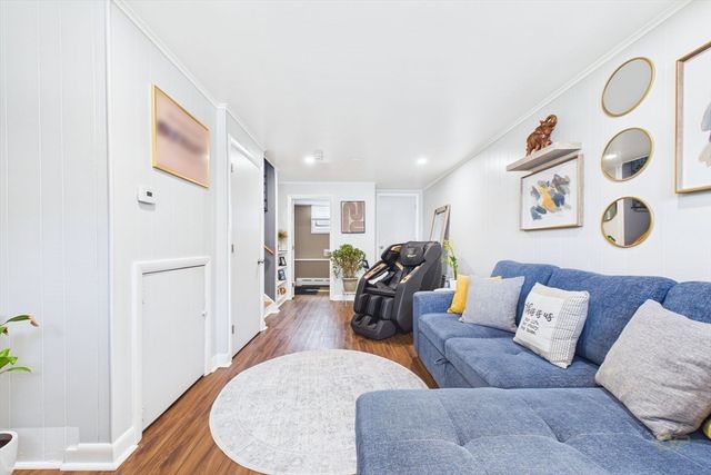 70 Fairmount St, New Bedford, MA 02740