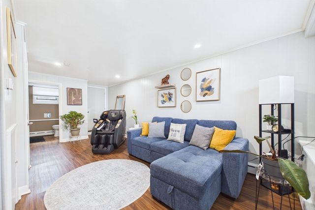 70 Fairmount St, New Bedford, MA 02740