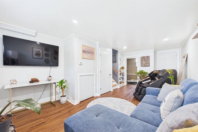 70 Fairmount St, New Bedford, MA 02740
