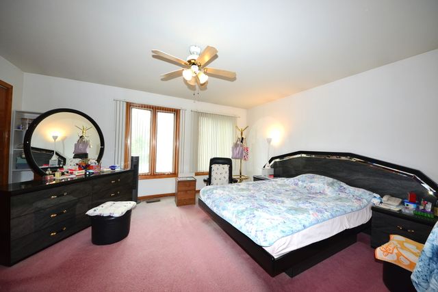 2823 S Farrell Street, Chicago, IL 60608