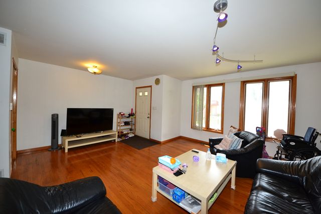 2823 S Farrell Street, Chicago, IL 60608