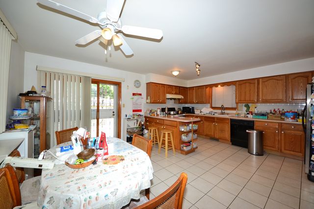 2823 S Farrell Street, Chicago, IL 60608