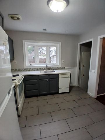 28603 Bohn Street, Roseville, MI 48066