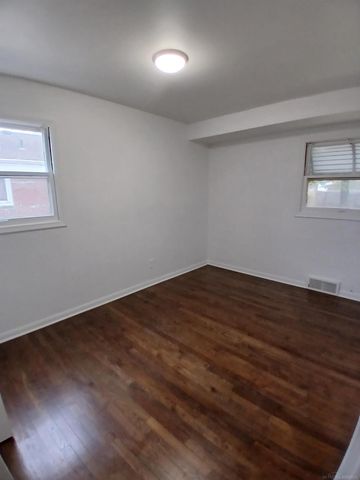 28603 Bohn Street, Roseville, MI 48066