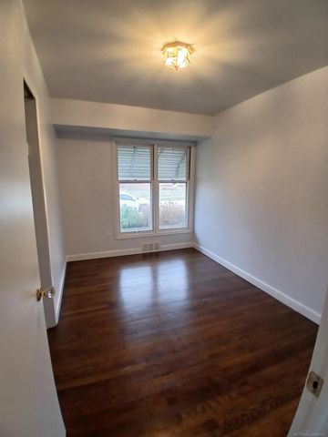 28603 Bohn Street, Roseville, MI 48066