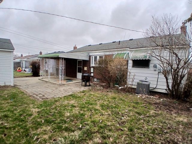 28603 Bohn Street, Roseville, MI 48066