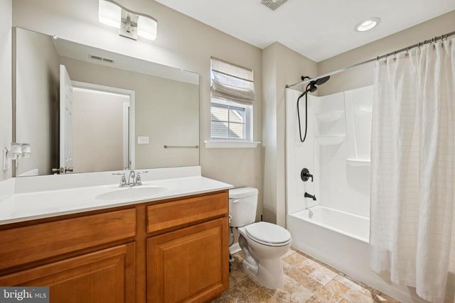 410 ILLINOIS AVE, Delanco, NJ 08075