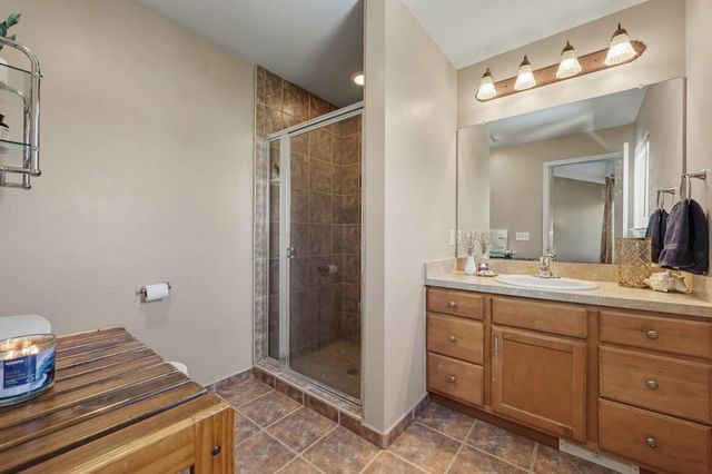913 Darwin Drive, Chelsea, MI 48118