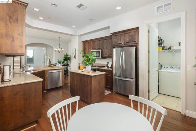 1806 Moscato Pl, Brentwood, CA 94513