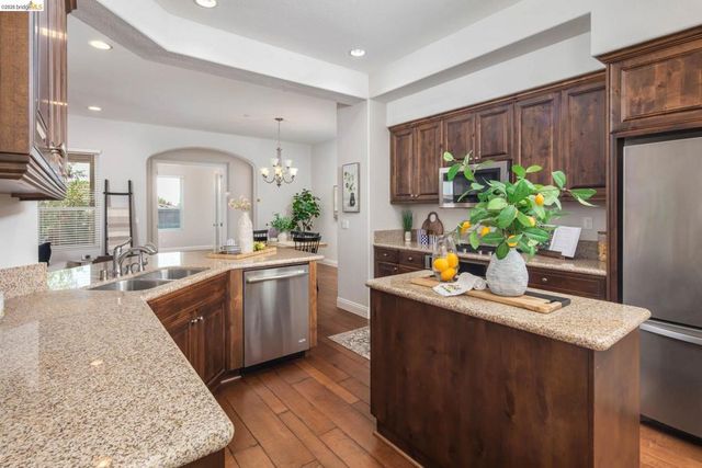 1806 Moscato Pl, Brentwood, CA 94513