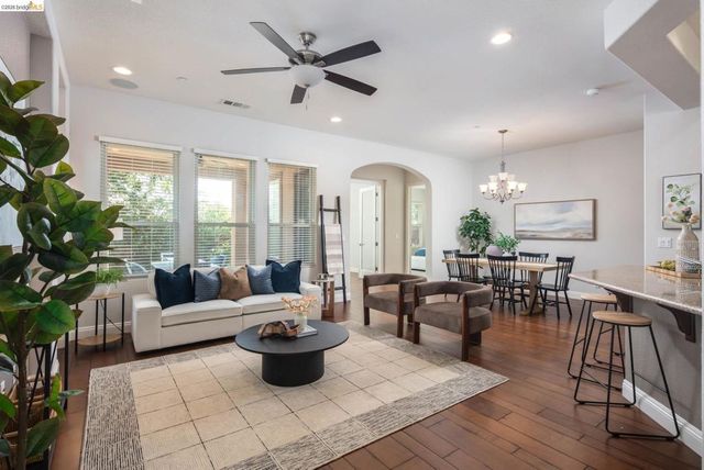 1806 Moscato Pl, Brentwood, CA 94513
