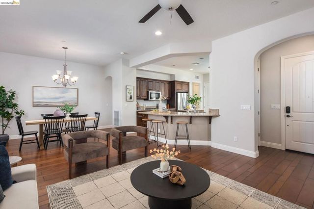 1806 Moscato Pl, Brentwood, CA 94513