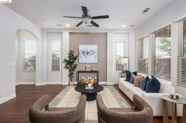 1806 Moscato Pl, Brentwood, CA 94513