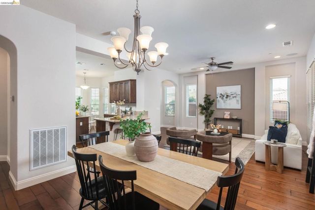 1806 Moscato Pl, Brentwood, CA 94513
