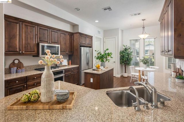1806 Moscato Pl, Brentwood, CA 94513