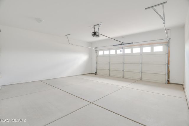 219 S Atlanta Street, Vail, AZ 85641