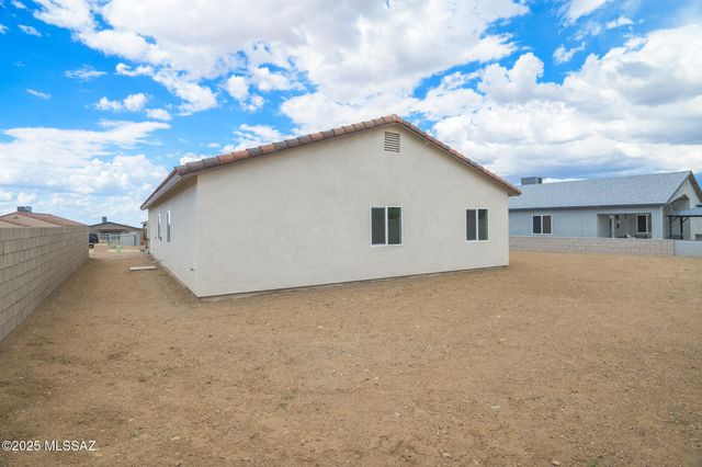 219 S Atlanta Street, Vail, AZ 85641