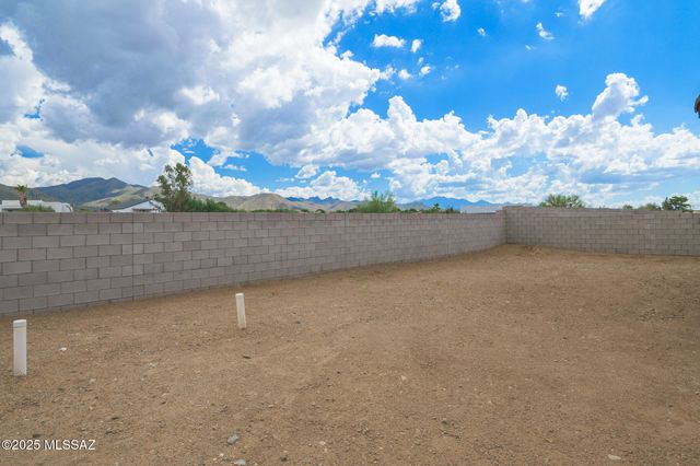 219 S Atlanta Street, Vail, AZ 85641