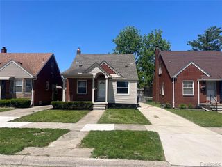 1410 Mayflower Avenue, Lincoln Park, MI 48146