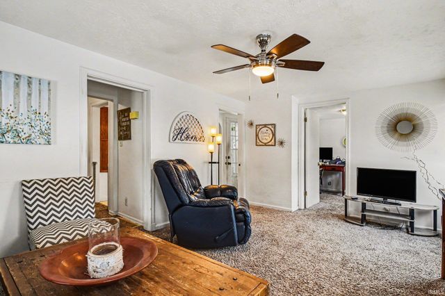 52138 Hollyhock Road, South Bend, IN 46637