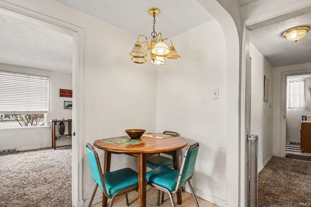 52138 Hollyhock Road, South Bend, IN 46637