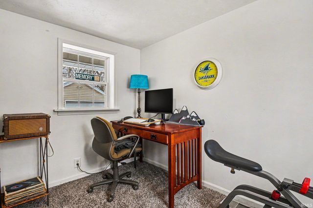 52138 Hollyhock Road, South Bend, IN 46637