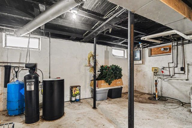 52138 Hollyhock Road, South Bend, IN 46637